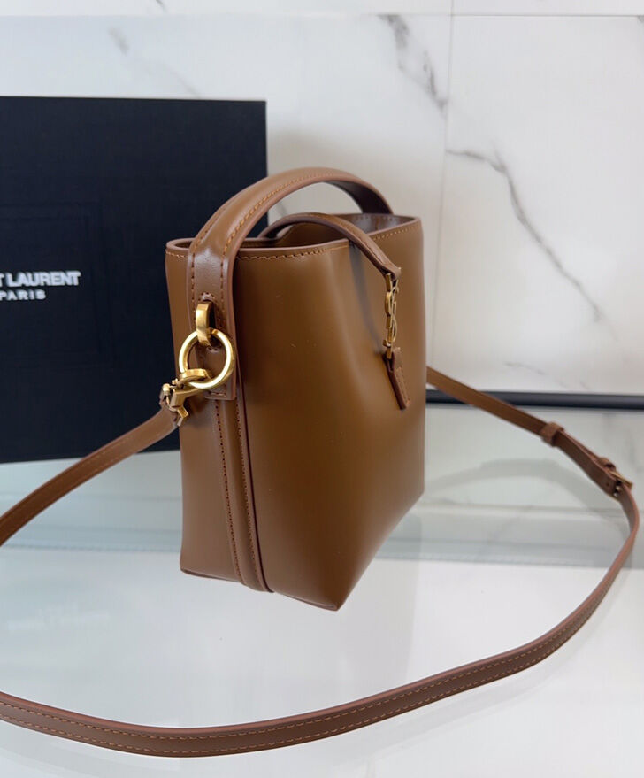 Saint Laurent Le 37 Mini In Shiny Leather 765870